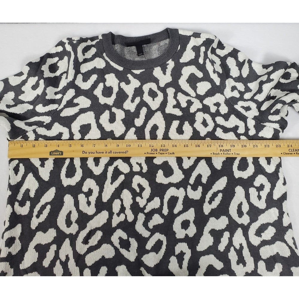 Lane Bryant Womens Grey White Leopard Print Crew Neck Pullover Sweater 14/16 NWT - Picture 10 of 11